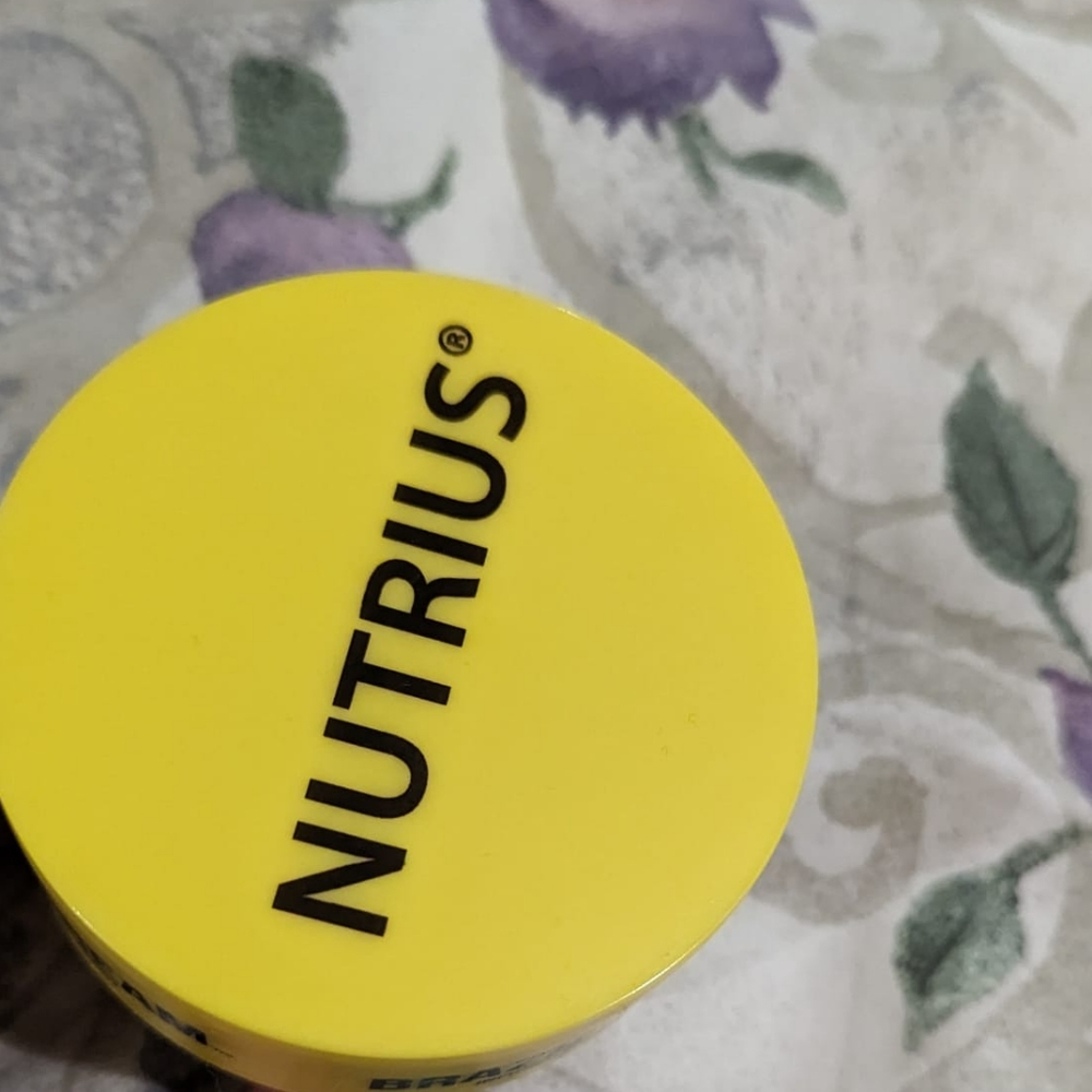 Nutrius body butter